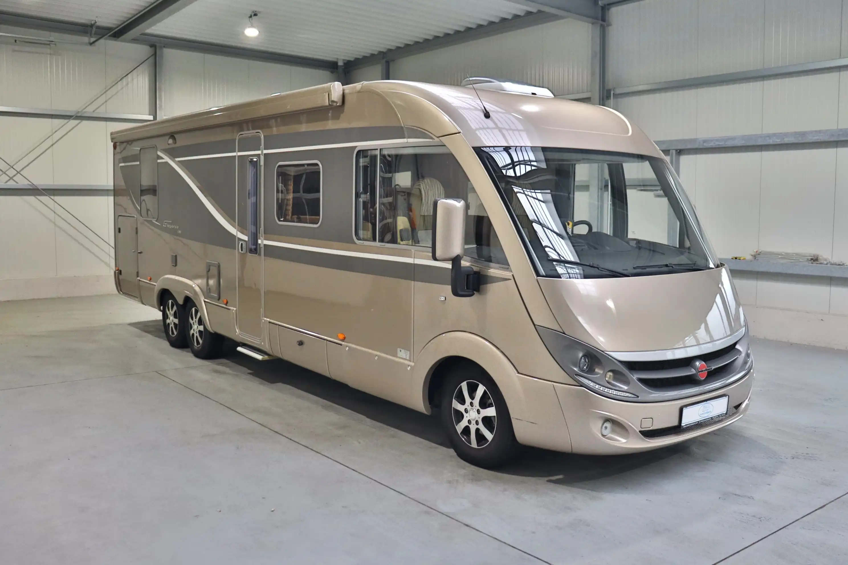 BUERSTNER I 900 G Elegance